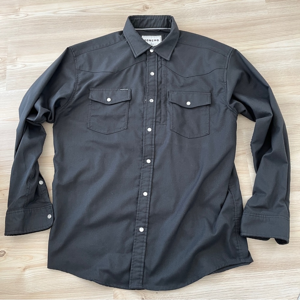 Poncho Men’s Shirt Size M